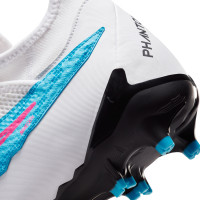 Nike Phantom GX Academy Dynamic Fit Gazon Naturel Gazon Artificiel Chaussures de Foot (MG) Blanc Bleu Vif Rose Vif