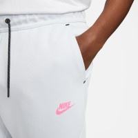 Nike Tech Fleece Jogger Wit Roze Zwart