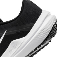 Nike Winflo 10 Chaussures de Running Noir Blanc