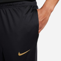 Nike Chelsea Strike Track Pantalon d'Entraînement  2023-2024 Noir Doré