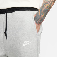 Nike Tech Fleece Sportswear Joggingbroek Lichtgrijs Zwart Wit