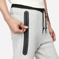 Nike Tech Fleece Sportswear Joggingbroek Lichtgrijs Zwart Wit