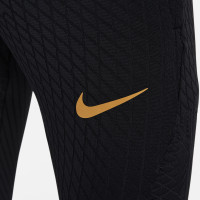 Nike Chelsea Strike Elite Pantalon d'Entraînement 2023-2024 Noir Doré