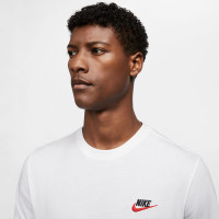 Nike Sportswear Club T-Shirt Blanc Rouge Noir