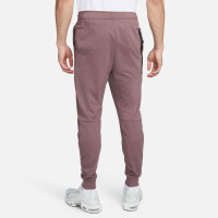 Nike Tech Essentials Light Jogger Lichtpaars