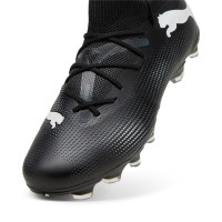 PUMA Future 7 Match Gazon Naturel Gazon Artificiel Chaussures de Foot (MG) Noir Blanc Gris Foncé