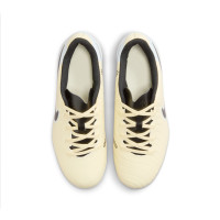 Nike Tiempo Legend 10 Club Gazon Naturel Gazon Artificiel Chaussures de Foot (MG) Enfants Jaune Blanc Noir