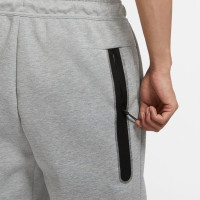 Nike Tech Fleece Short Gris Noir