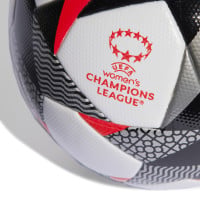 Ballon de football adidas de l'UEFA Champions League pour femmes, taille 5 2023-2024, blanc, noir, rouge