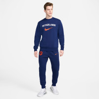 Nike Nederland Sportswear Club Crew Sweater 2024-2026 Blauw Oranje