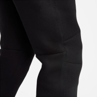 Nike Tech Fleece Sportswear Survêtement Noir Rose Blanc