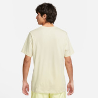 T-shirt Nike Sportswear Club jaune clair noir