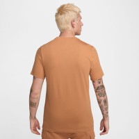 T-shirt Nike Sportswear Club marron clair blanc