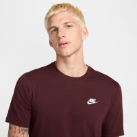 Nike Sportswear Club T-Shirt Bordeauxrood Wit