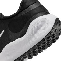 Nike Revolution 7 Baskets Enfants Noir Blanc