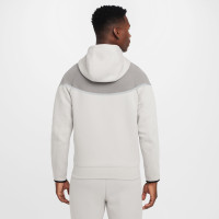 Nike Tech Fleece Sportswear Trainingspak Lichtgrijs Grijs Zwart Zilver