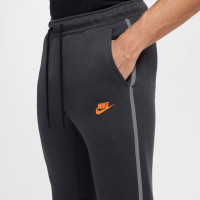 Nike Tech Fleece Sportswear Pantalon de Jogging Gris Foncé Orange Gris