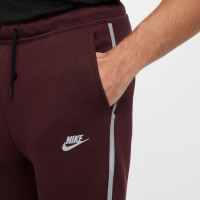 Nike Tech Fleece Sportswear Survêtement Bordeaux Bleu Clair Argenté Noir