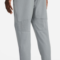 Nike Phenom Elite Pantalon d'Entraînement Woven Gris Clair Argenté