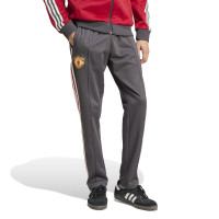 adidas Manchester United Culturewear Pantalon d'Entraînement 2024-2025 Gris Rouge Blanc