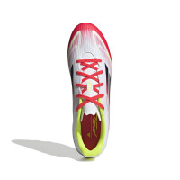 adidas F50 Club Gazon Naturel Gazon Artificiel Chaussures de Foot (MG) Blanc Rouge Noir Jaune