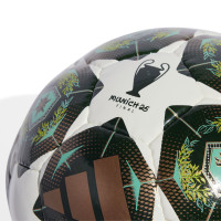 adidas UEFA Champions League Pro Ballon de Foot en Salle Taille 4 2024-2025 Vert Blanc Bronze