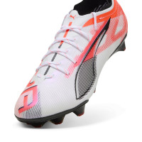 PUMA Ultra 5 Ultimate Carbon Gazon Naturel Chaussures de Foot (FG) Femmes Blanc Noir Rouge