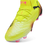 PUMA Future 8 Ultimate Gras Voetbalschoenen (FG) Geel Zwart Roze