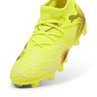 PUMA Future 8 Match Gazon Naturel Artificiel Chaussures de Foot (MG) Enfants Jaune Noir Rose