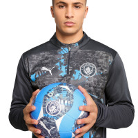 PUMA Manchester City Pre-Match Haut d'Entraînement 1/4-Zip 2024-2025 Gris Foncé Bleu Clair Blanc
