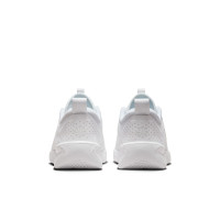 Nike Omni Multi-Court Baskets Blanc Argenté