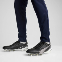 PUMA King Ultimate IJzeren-Nop Voetbalschoenen (SG) Zwart Wit Grijs
