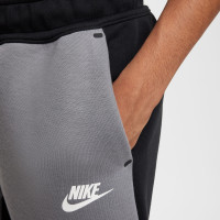 Nike Tech Fleece Sportswear Trainingspak Kids Zwart Grijs Wit