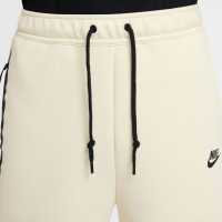Nike Tech Fleece Sportswear Broekje Gebroken Wit Zwart