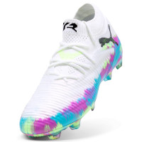PUMA Future 8 Ultimate Brilliance Gazon Naturel Chaussures de Foot (FG) Femmes Blanc Bleu Violet