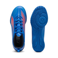PUMA Ultra 6 Play Chaussures de Foot en Salle (IN) Enfants Bleu Blanc Rouge Vif