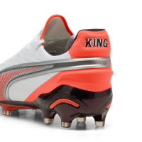 PUMA King Ultimate Gazon Naturel Gazon Artificiel Chaussures de Foot (MG) Blanc Rouge Vif Bleu