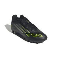 adidas F50 Club Gazon Naturel Gazon Artificiel Chaussures de Foot (MG) Enfants Noir Argenté Néon Jaune