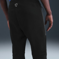 Nike Chelsea Tech Fleece Joggingbroek 2025-2026 Zwart Wit