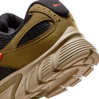 Nike V5 RNR Sneakers Zwart Bruin Rood Oranje