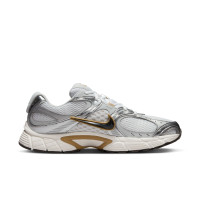 Nike V5 RNR Sneakers Wit Grijs Beige