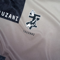 Maillot de Football Touzani Taisho pour Enfants, gris foncé, noir, beige, blanc