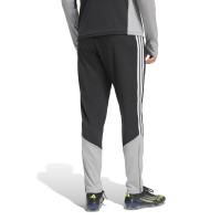 Pantalon d'entraînement adidas Tiro 26 Competition noir gris