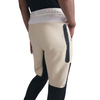 Nike Tech Fleece Sportswear Survêtement Beige Noir Blanc Cassé