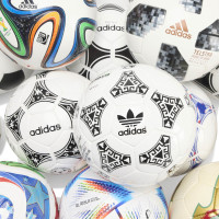 adidas FIFA World Cup Historical Pro Voetbal Set 15 Ballen