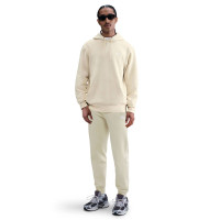 Combinaison de jogging en polaire Nike Sportswear Club à capuche beige clair blanc