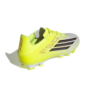 adidas F50 Club Gras / Kunstgras Voetbalschoenen (MG) Neongeel Zwart Rood