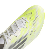 adidas F50 Sparkfusion League Low Gazon Naturel Artificiel Chaussures de Foot (MG) Femmes Blanc Gris Néon Jaune