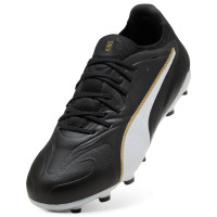 PUMA King 20 Ultimate Gras Voetbalschoenen (FG) Zwart Wit Goud
