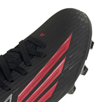adidas F50 Club Mid Gazon Naturel Gazon Artificiel Chaussures de Foot (MG) Enfants Noir Rouge Gris Foncé